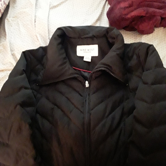 Woman puffy coat - Picture 1 of 3